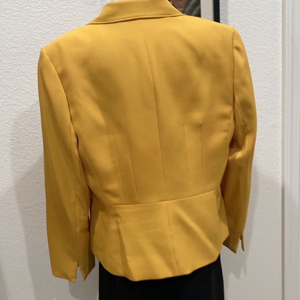 Take charge in this two piece business suit with scarf. - Picture 5 of 7